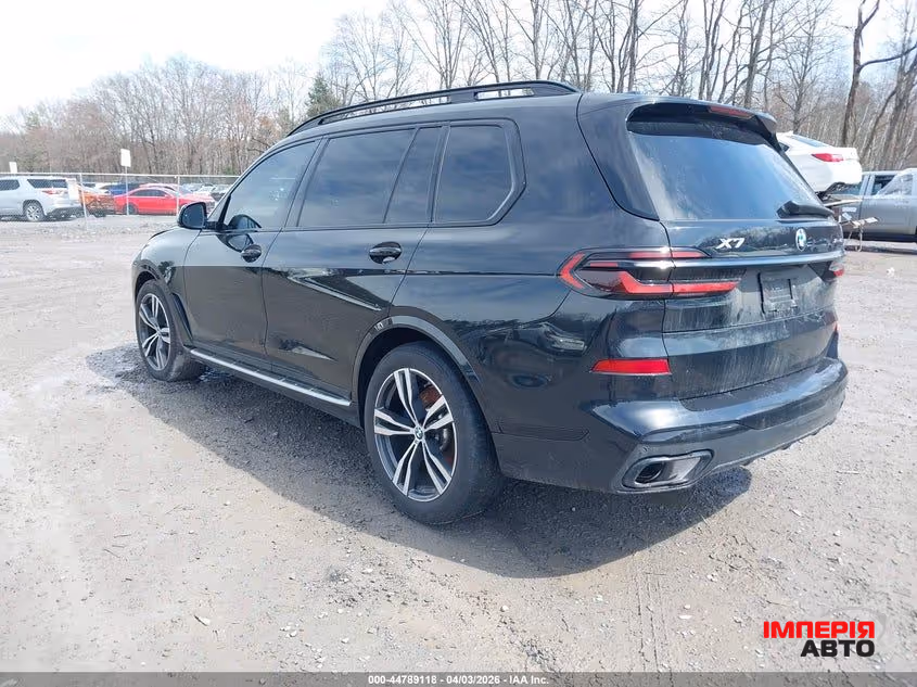 BMW X7 - фото 2
