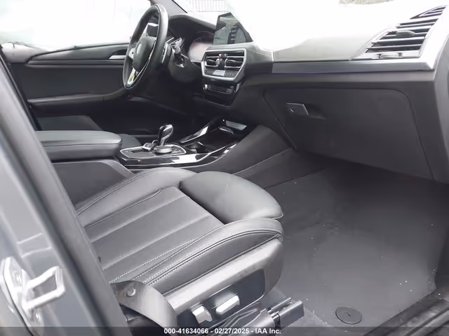 BMW X3 - фото 2
