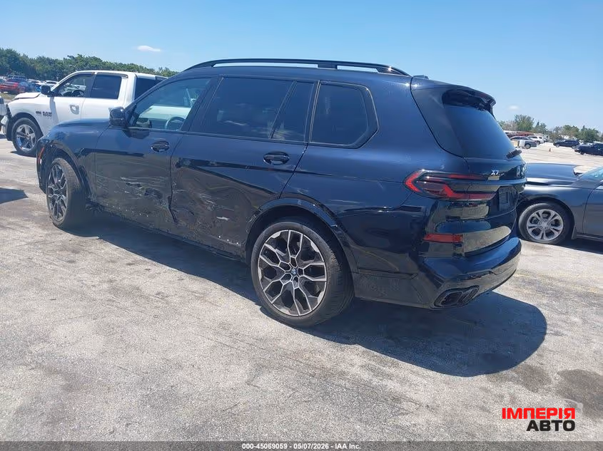 BMW X7 - фото 4