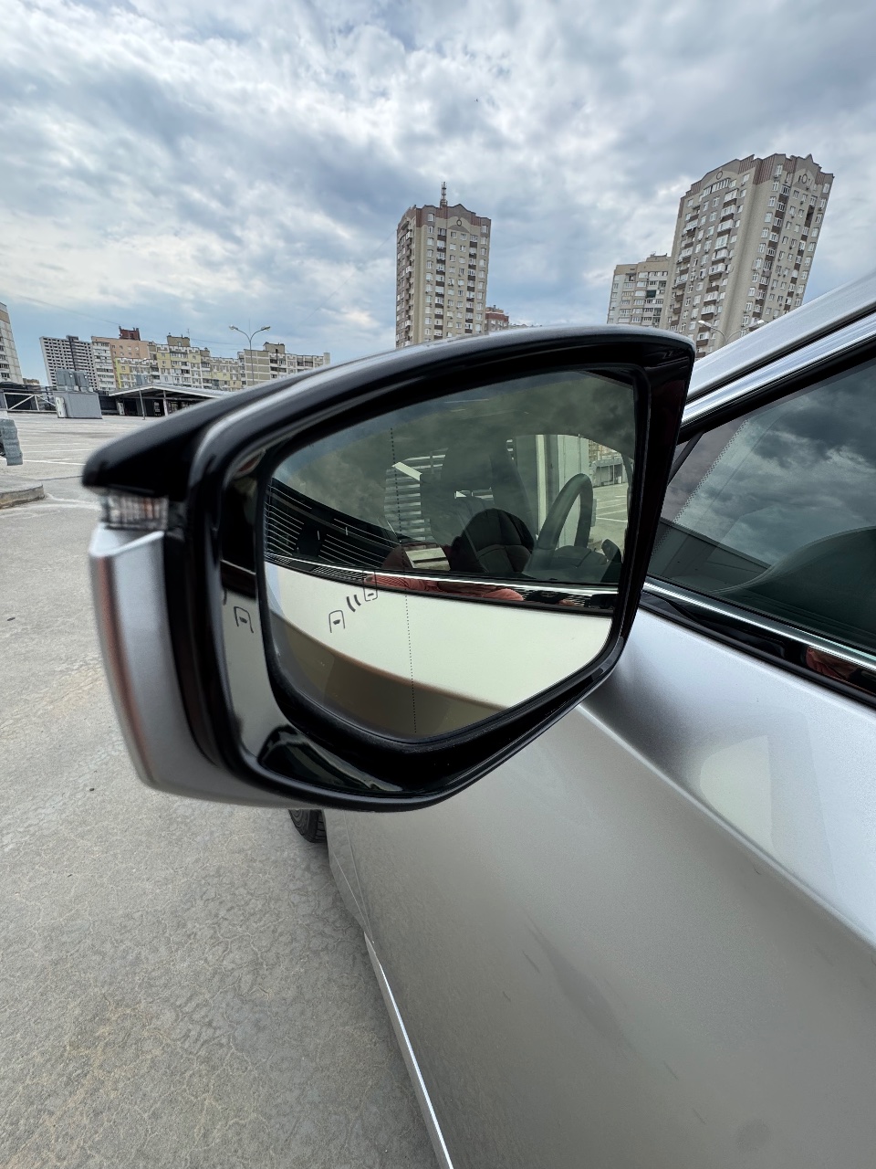 Lexus LS - фото 15