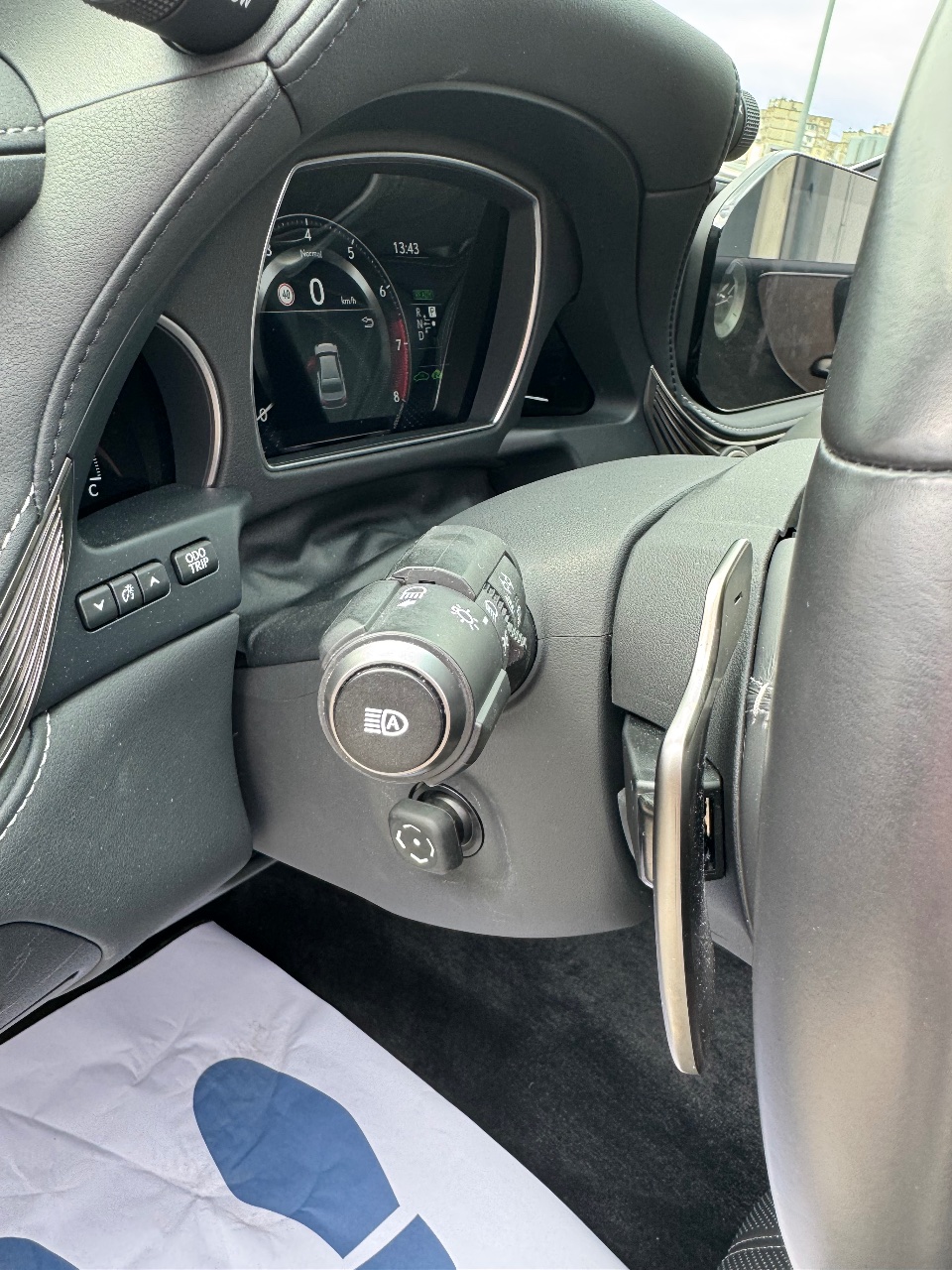 Lexus LS - фото 54