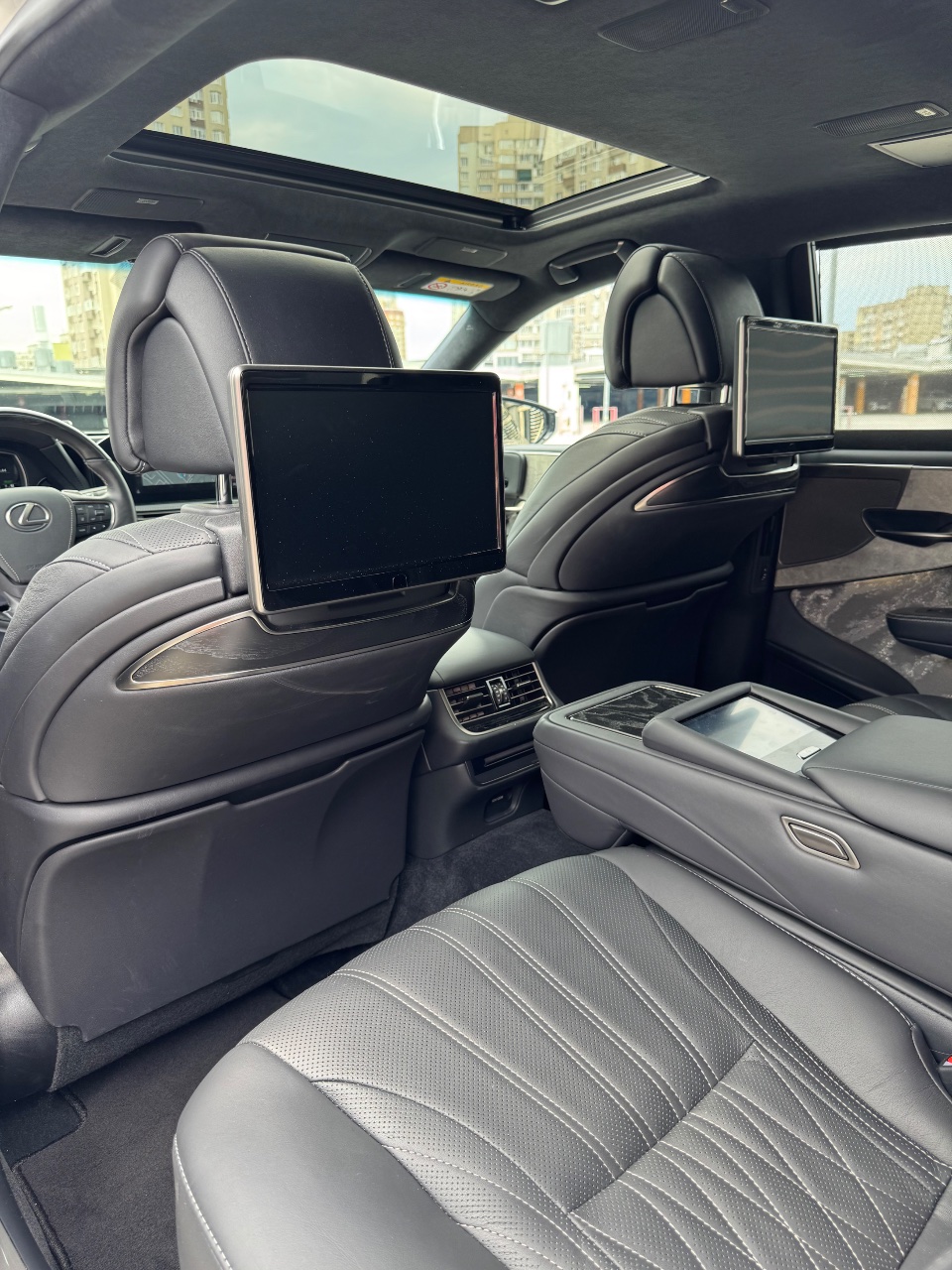 Lexus LS - фото 73