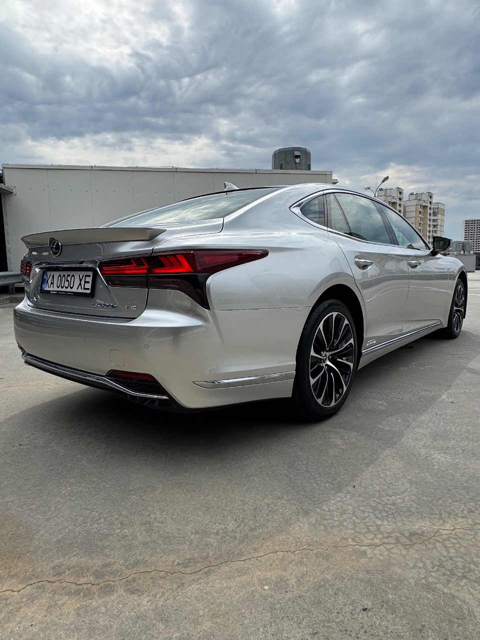 Lexus LS - фото 26