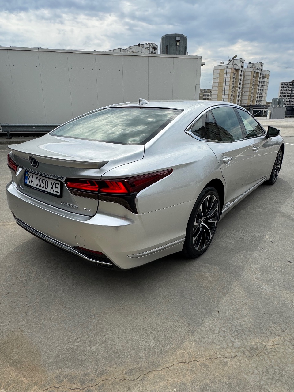 Lexus LS - фото 27