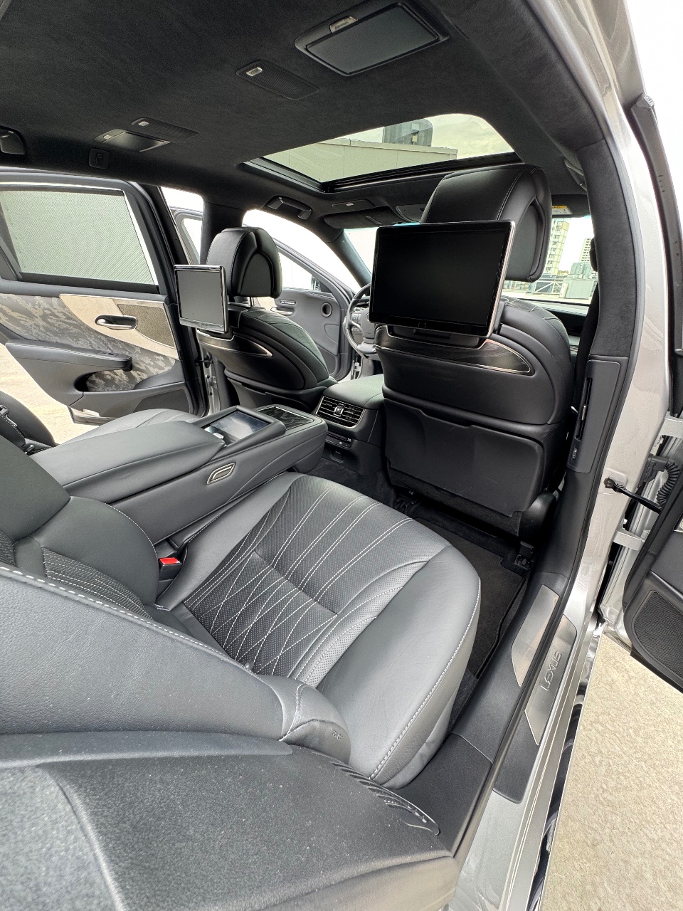 Lexus LS - фото 38