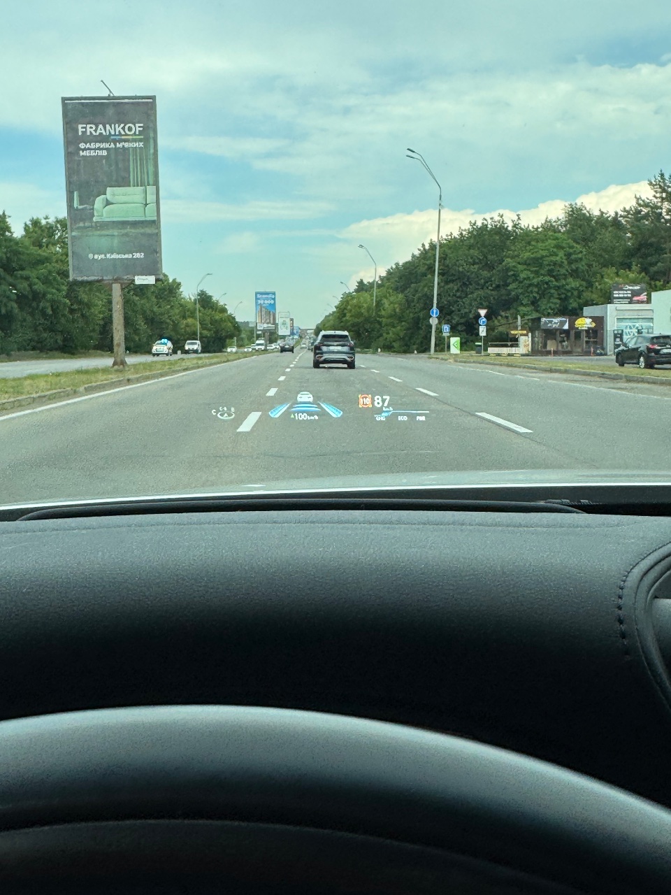 Lexus LS - фото 11