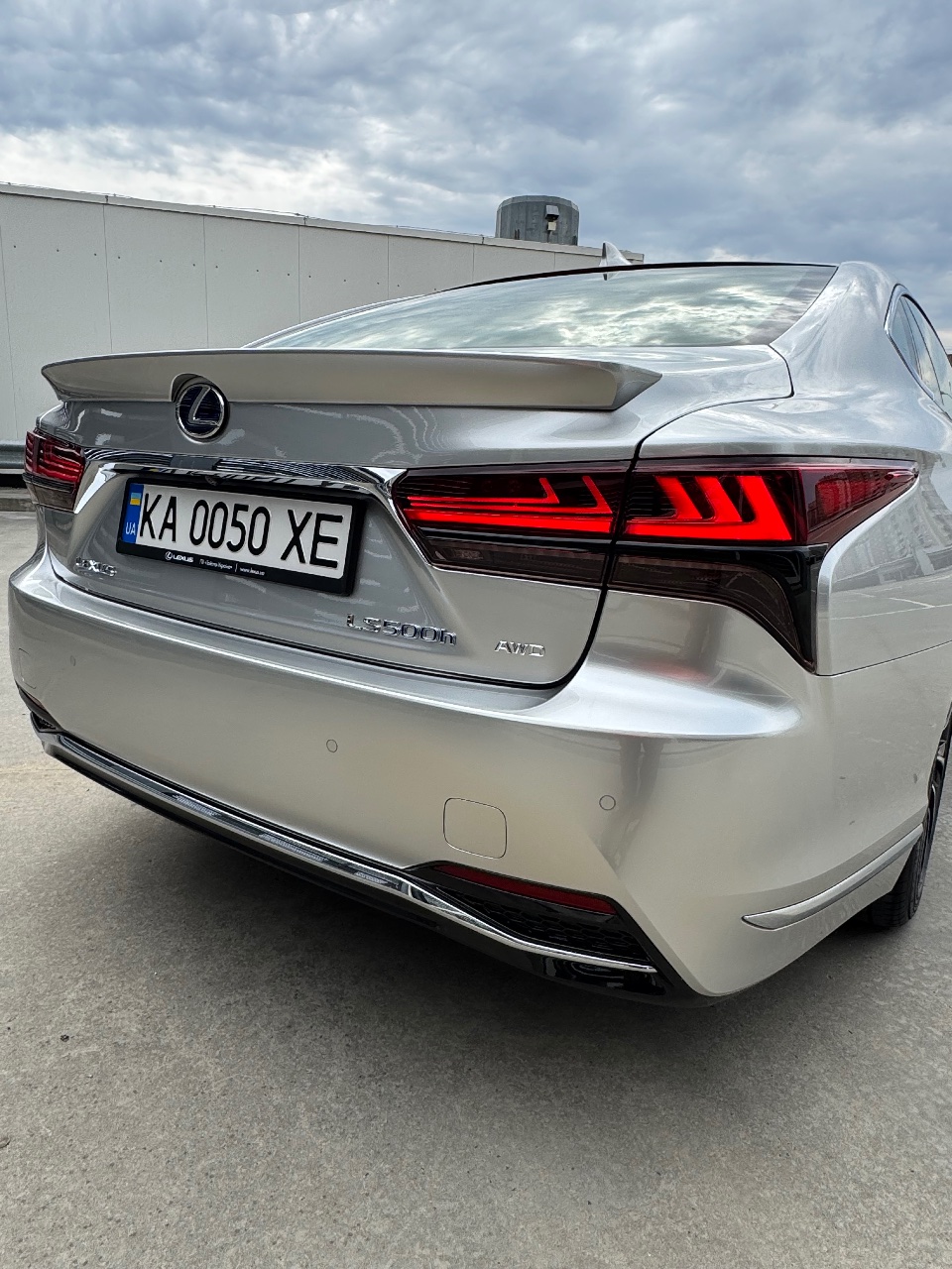 Lexus LS - фото 4