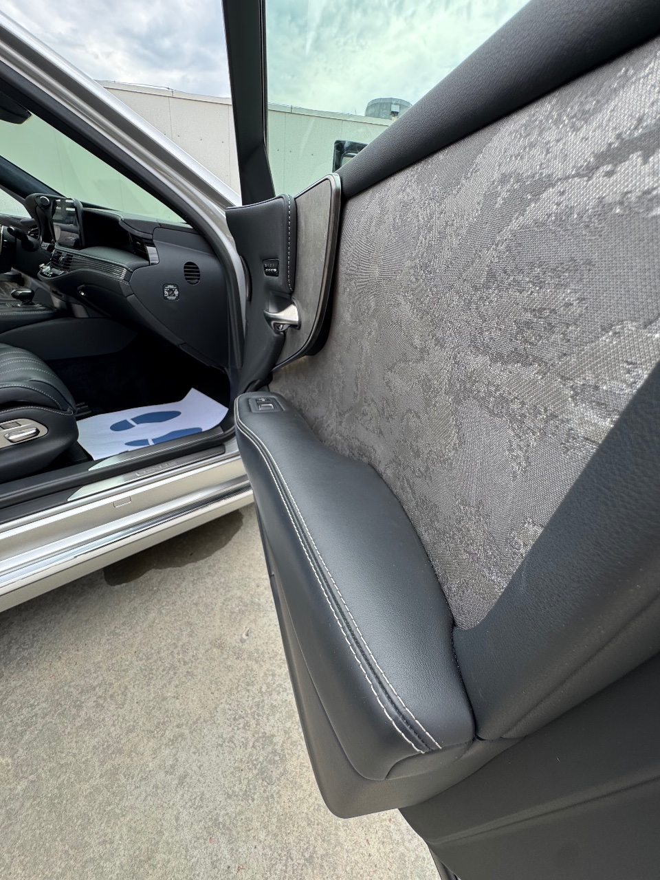 Lexus LS - фото 74