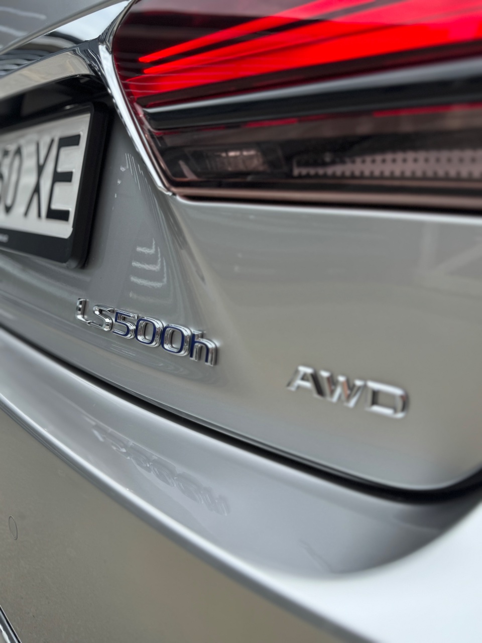 Lexus LS - фото 12