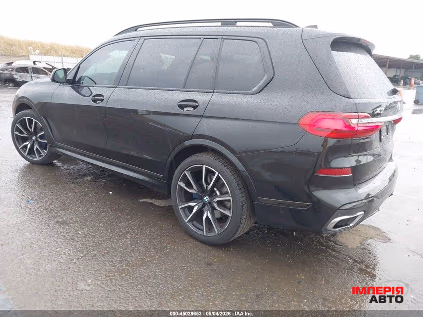 BMW X7 - фото 3