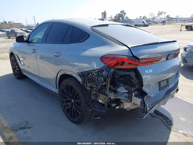 BMW X6 - фото 4