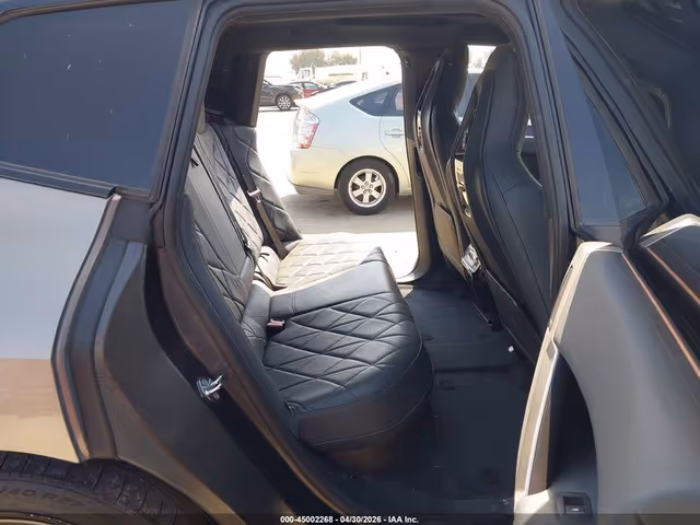 BMW iX - фото 5