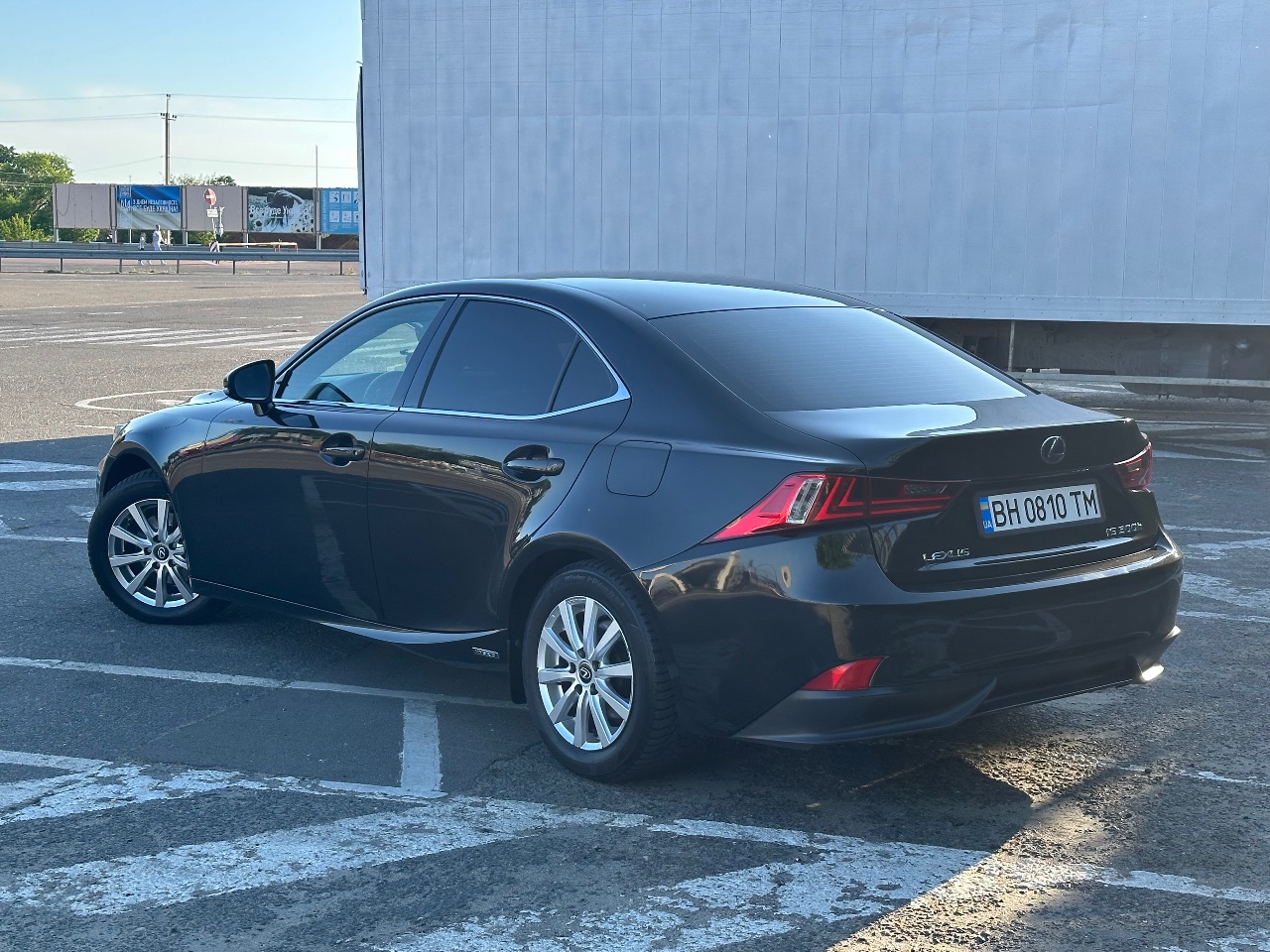 Lexus IS - фото 12