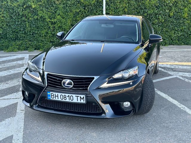 Lexus IS - зображення 1