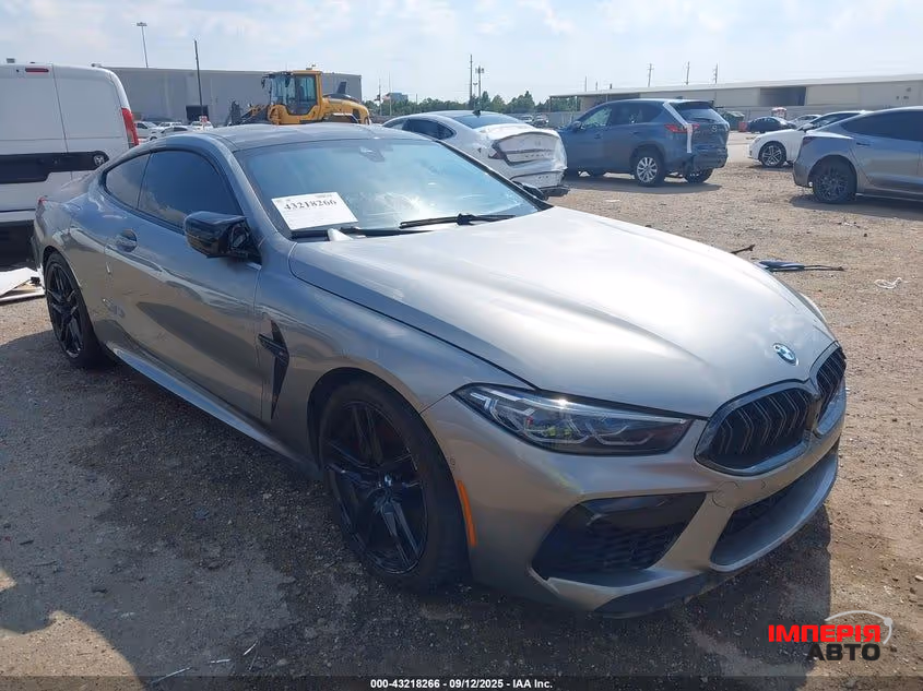 BMW M8 - фото 1