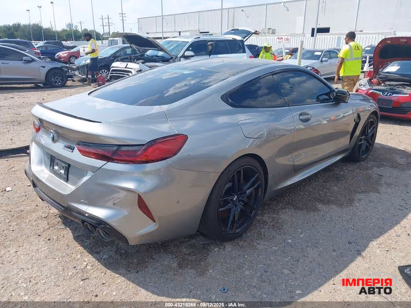 BMW M8 - фото 4
