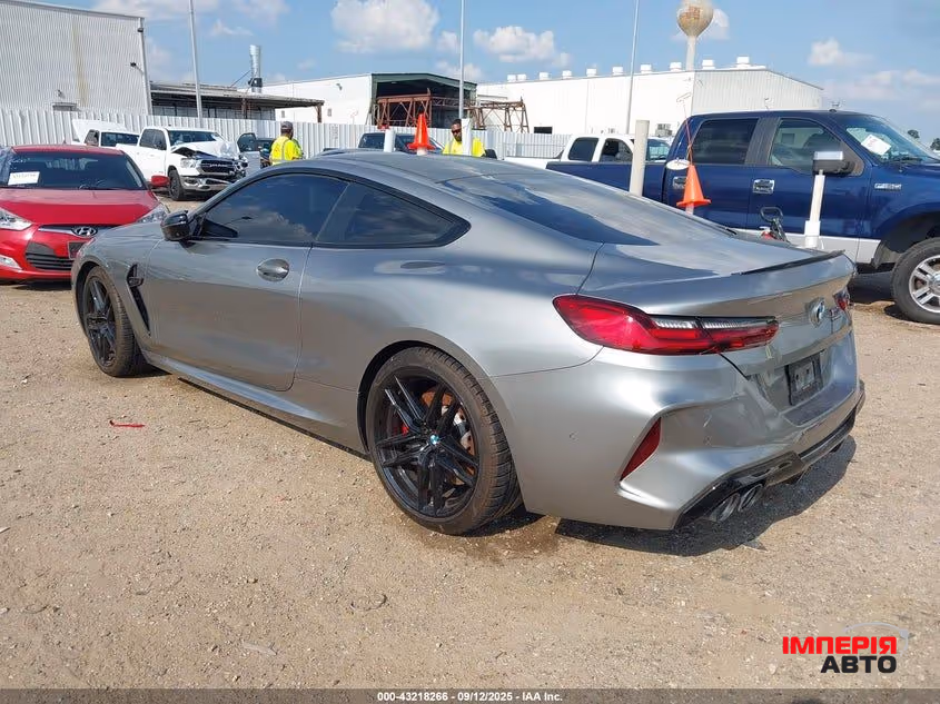 BMW M8 - фото 3
