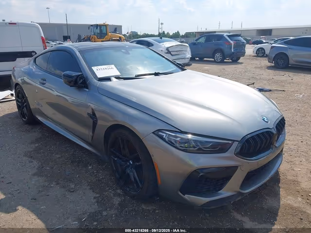 BMW M8 - фото 1