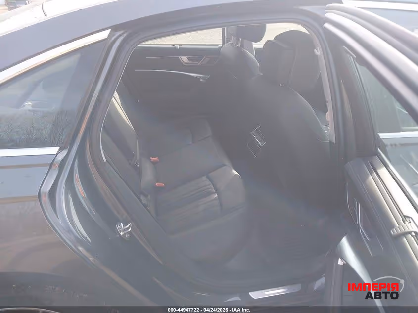 Audi A6 - фото 5