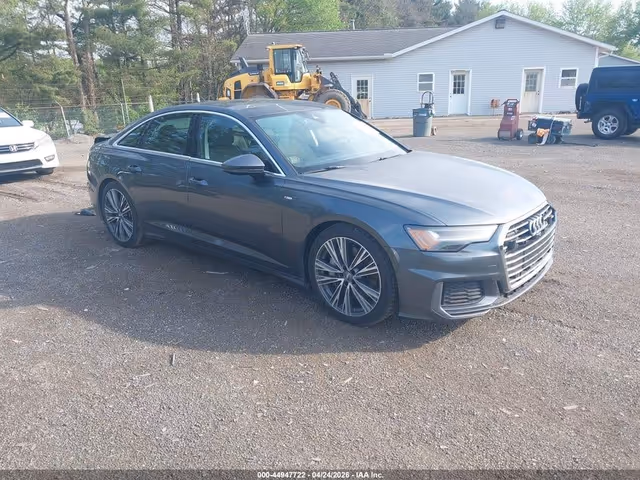 Audi A6 - фото 1
