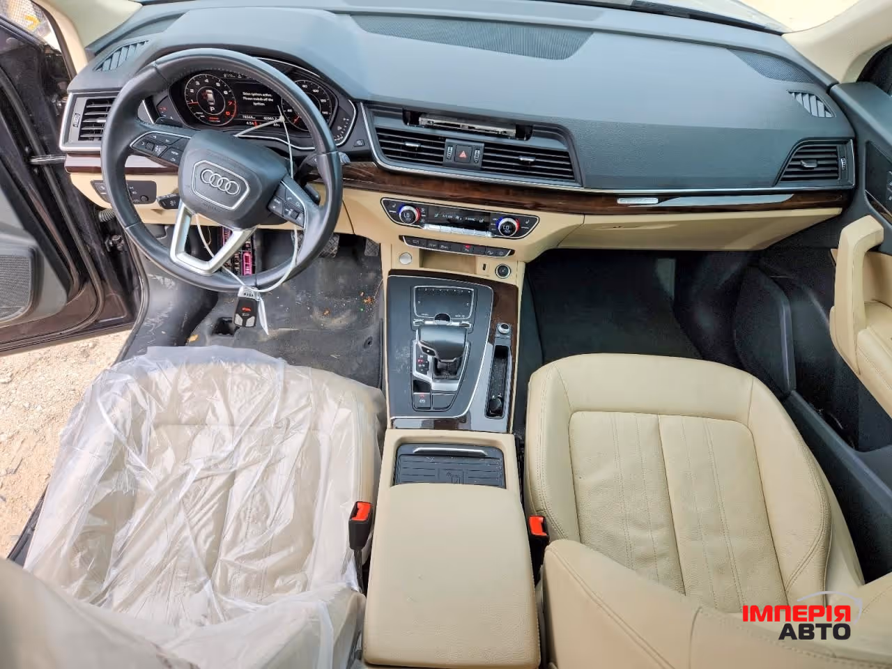 Audi Q5 - фото 8