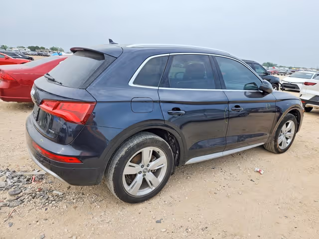 Audi Q5 - фото 3