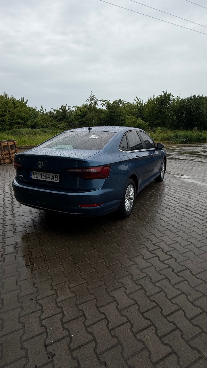 Volkswagen Jetta - фото 7