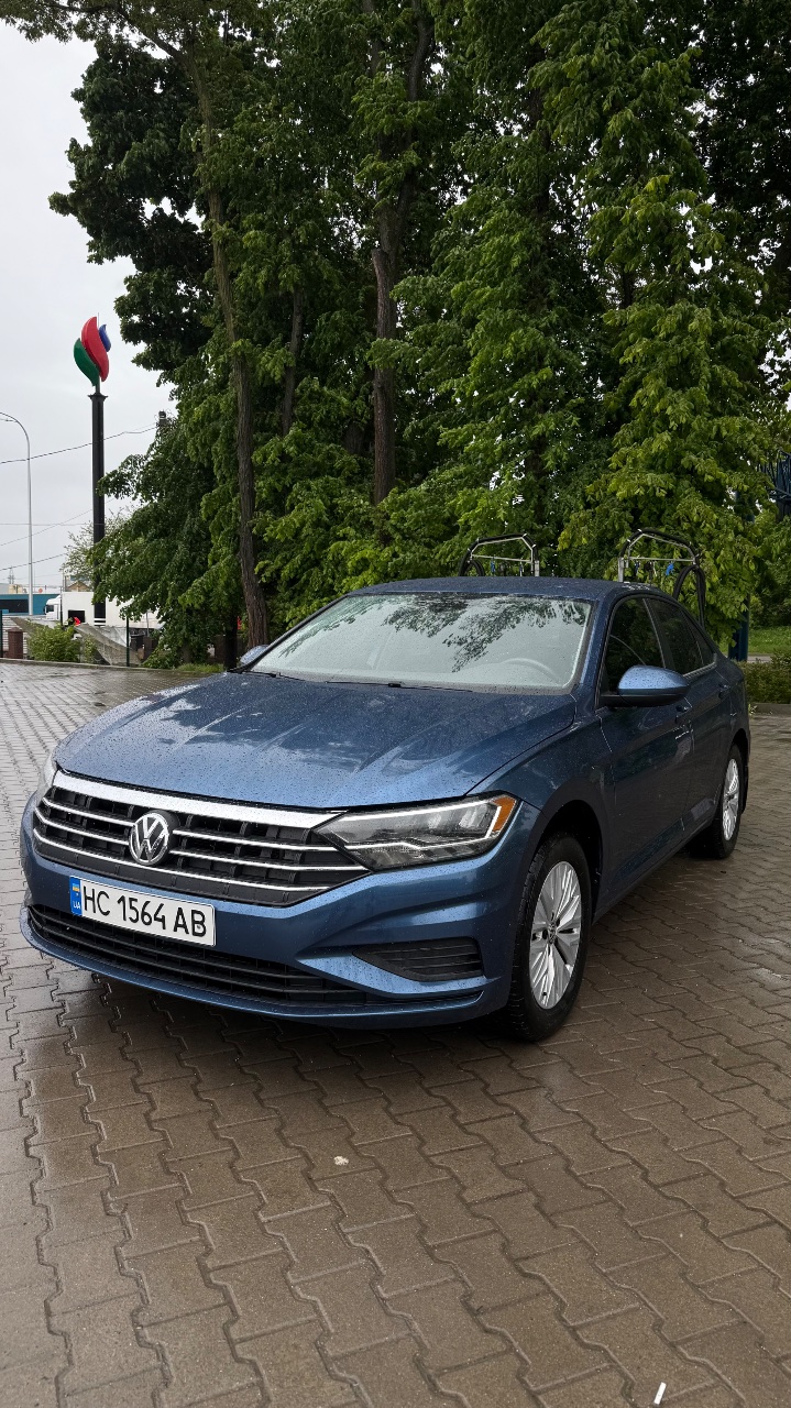 Volkswagen Jetta - фото 3