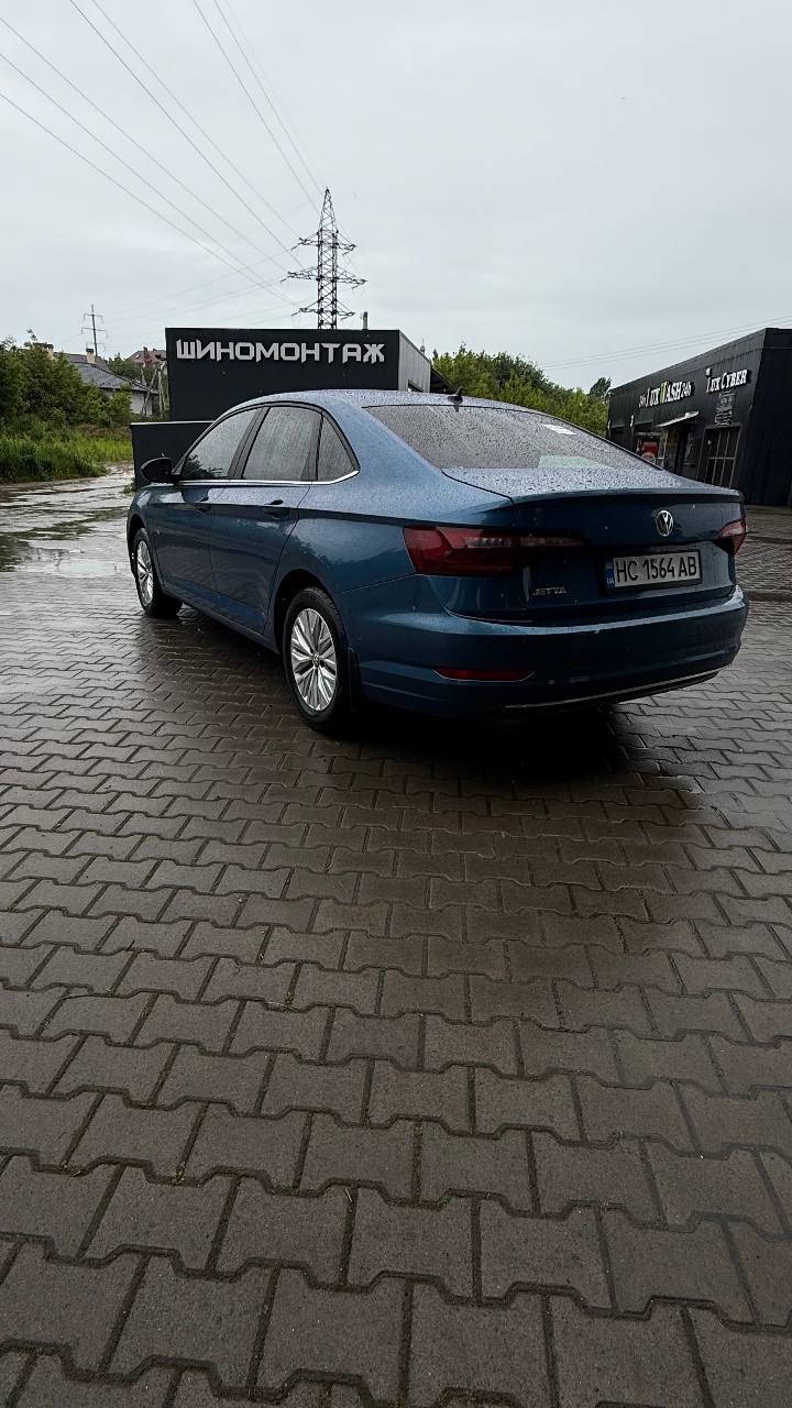 Volkswagen Jetta - фото 5