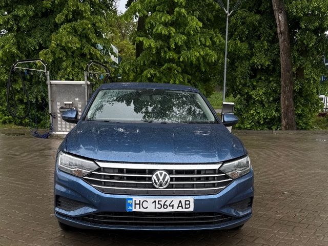 Volkswagen Jetta - фото 2