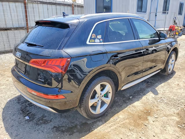 Audi Q5 - фото 4