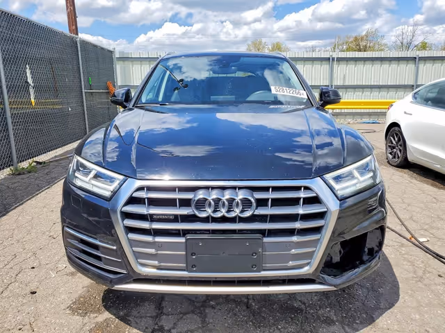 Audi Q5 - фото 5