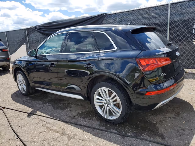Audi Q5 - фото 2