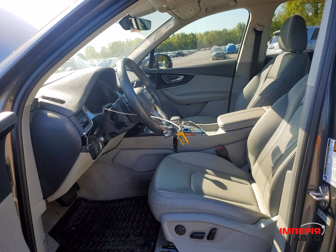 Audi Q7 - фото 7