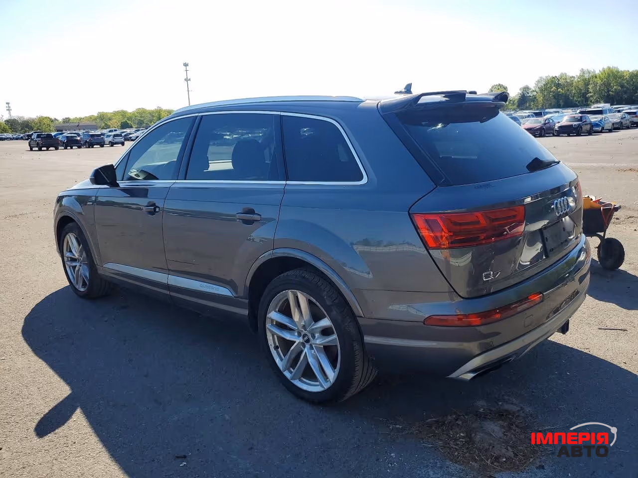Audi Q7 - фото 2