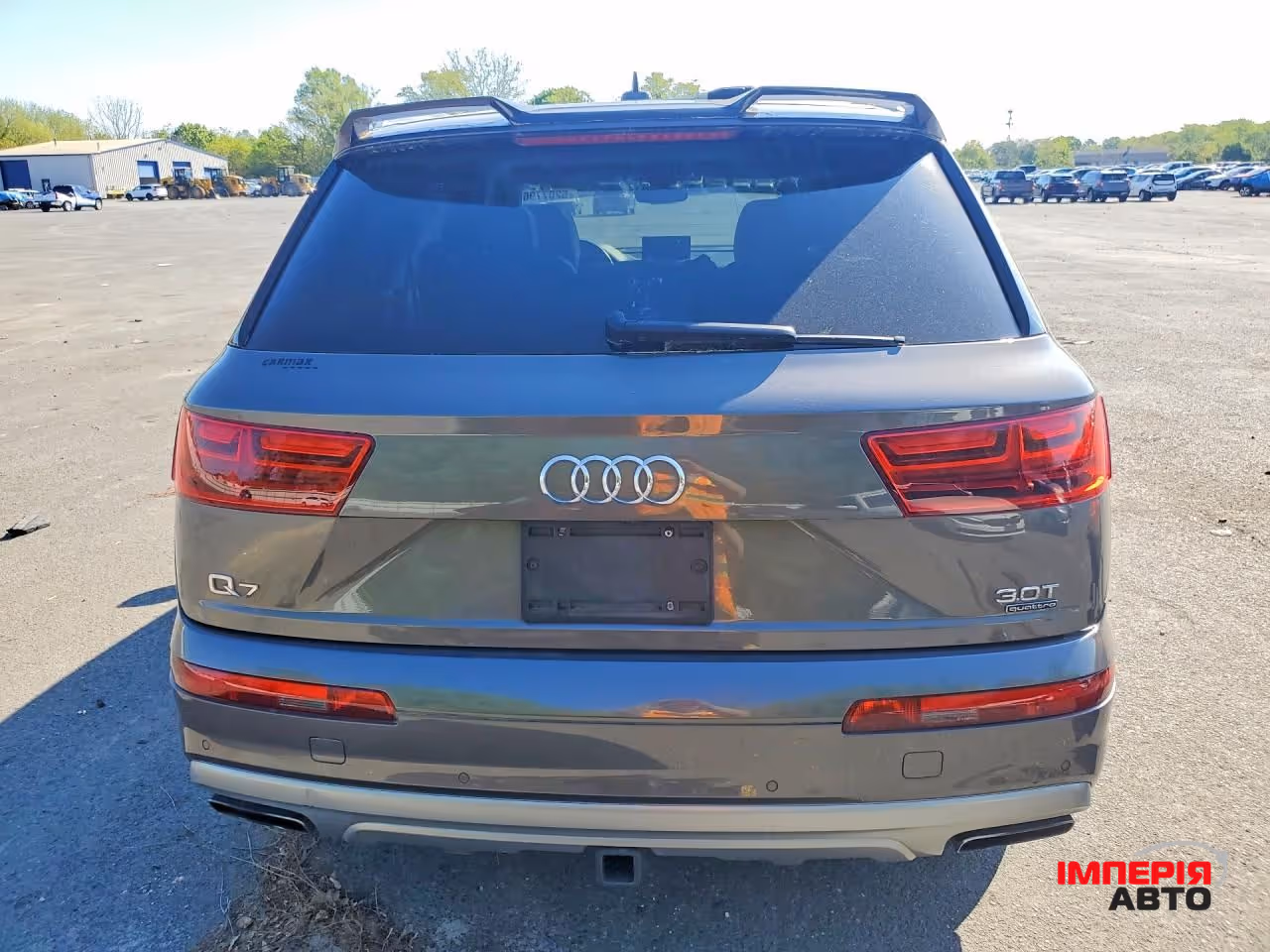 Audi Q7 - фото 6