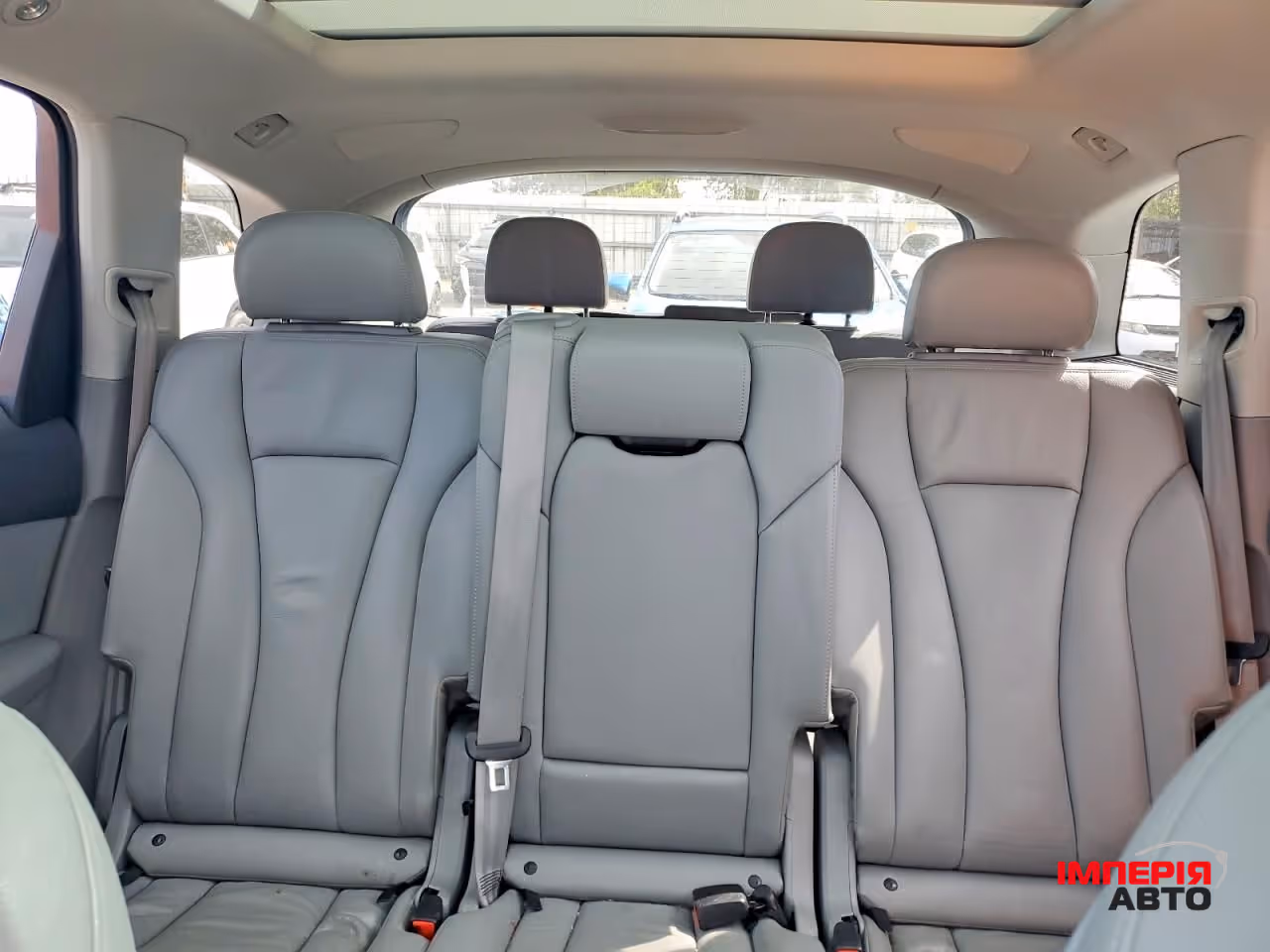 Audi Q7 - фото 10