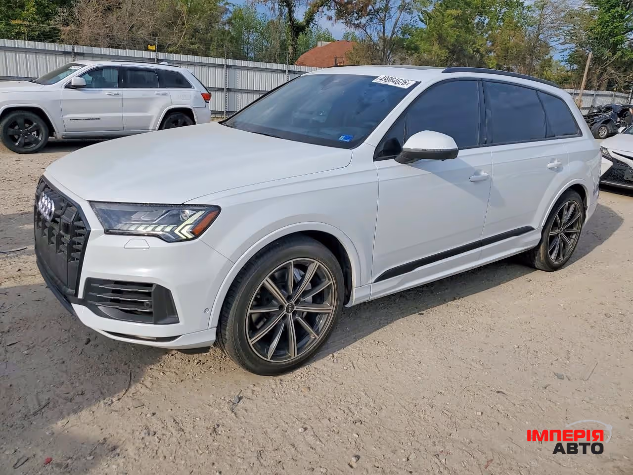 Audi Q7 - фото 1