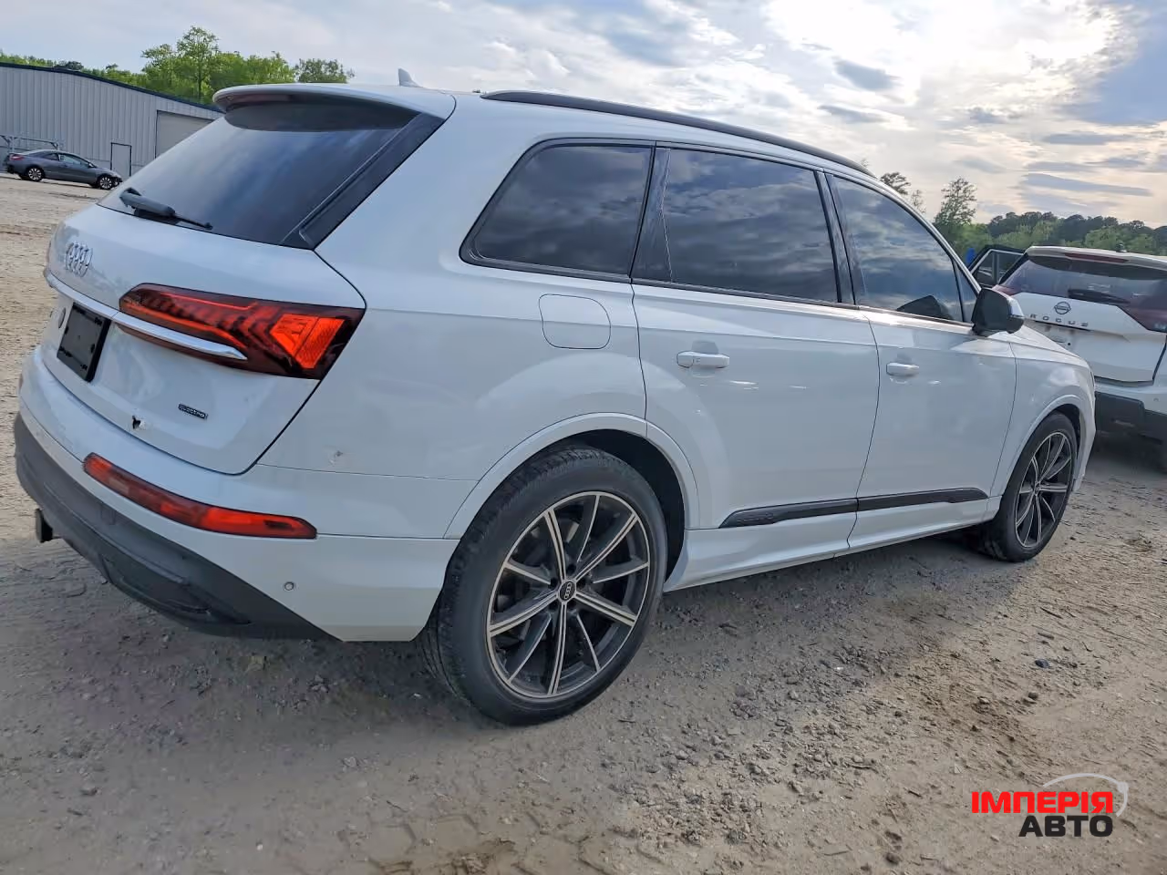 Audi Q7 - фото 3