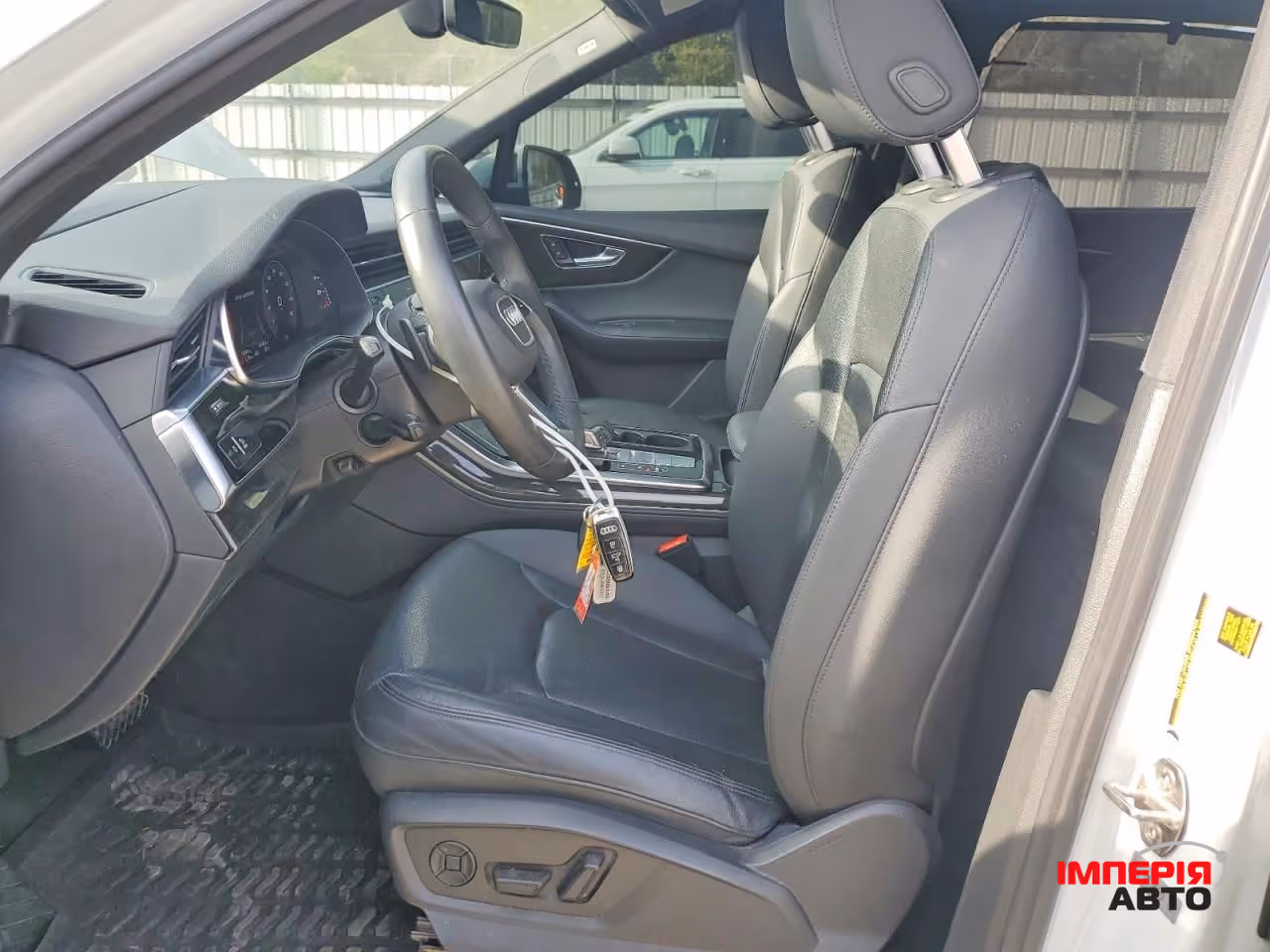 Audi Q7 - фото 7