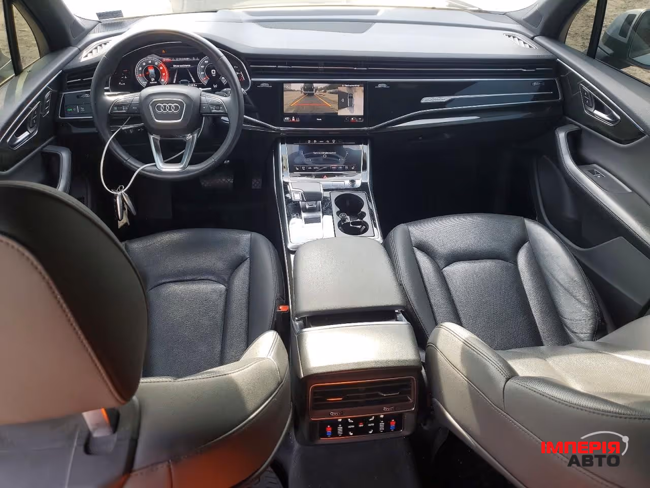Audi Q7 - фото 8