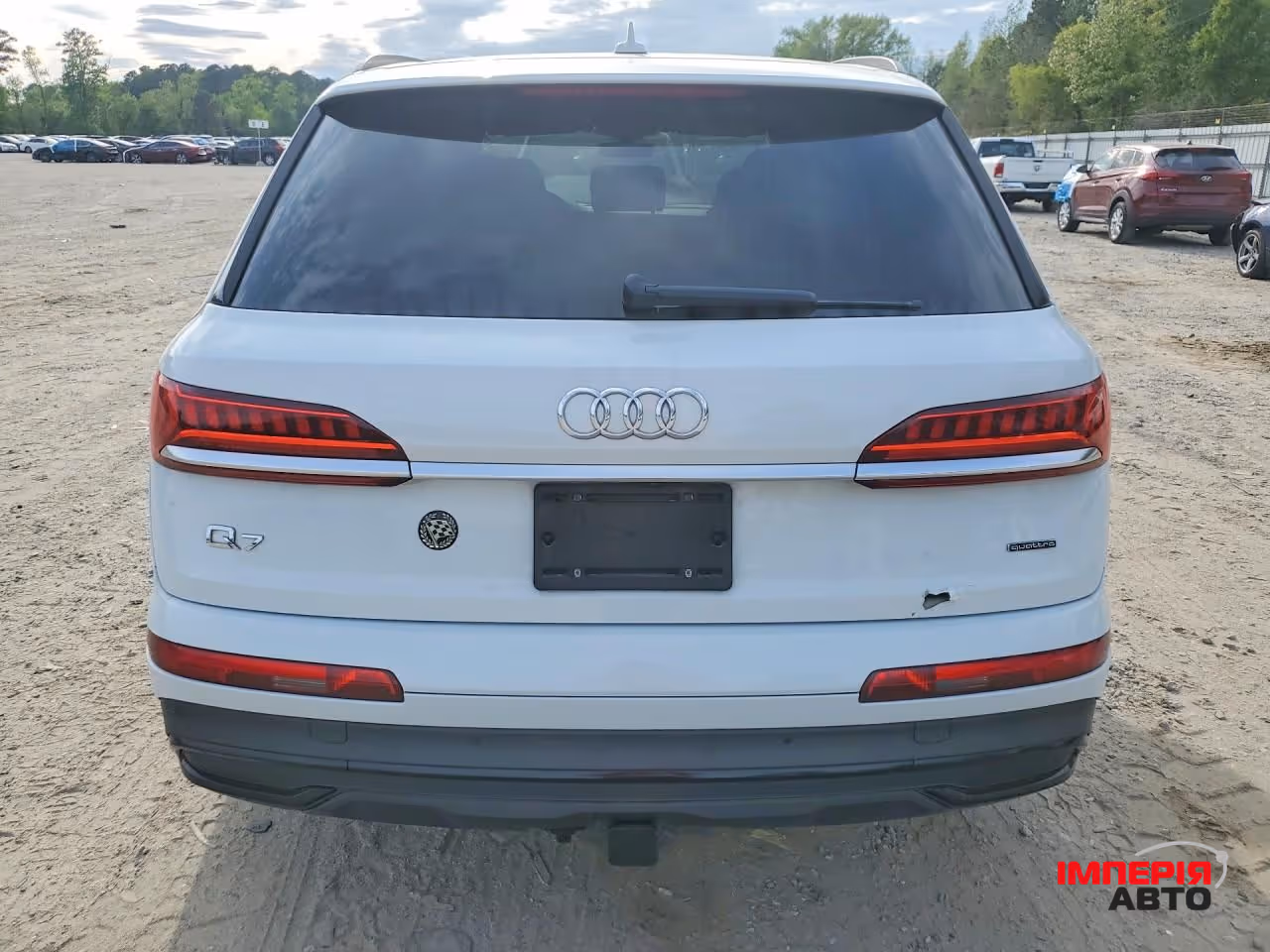 Audi Q7 - фото 6