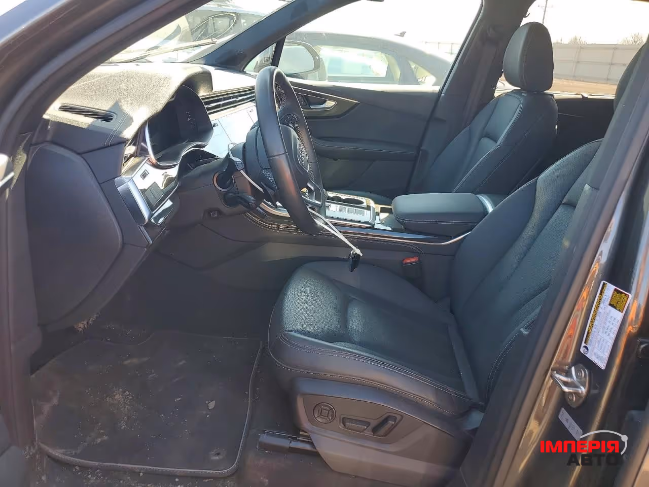 Audi Q7 - фото 7