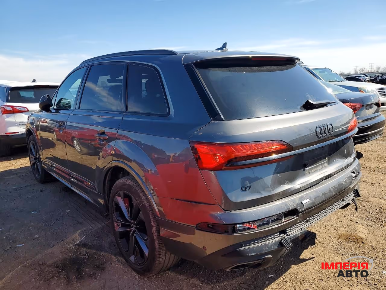 Audi Q7 - фото 2