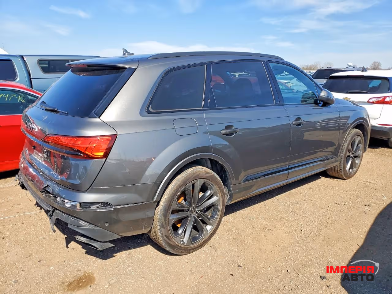 Audi Q7 - фото 3