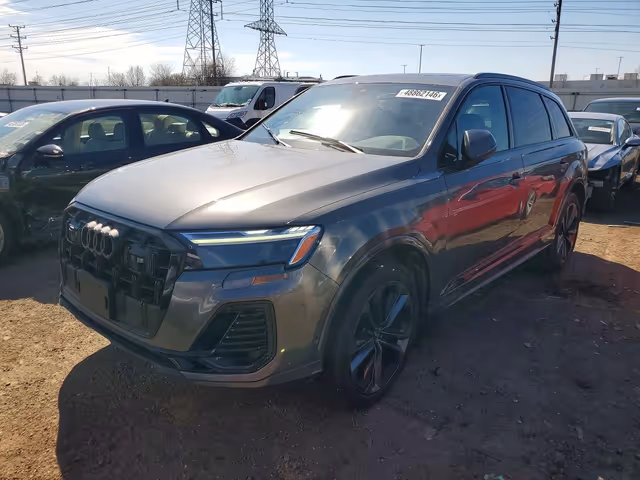 Audi Q7 - фото 1