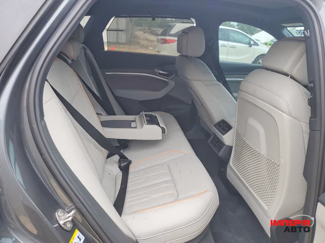 Audi Q8 e-tron - фото 10