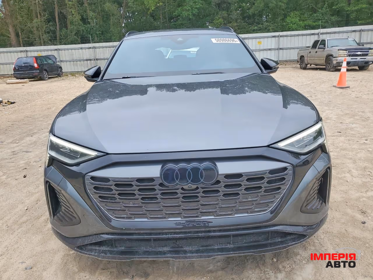 Audi Q8 e-tron - фото 5