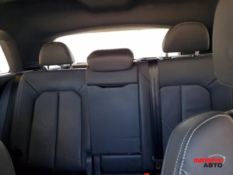 Audi Q3 - фото 10