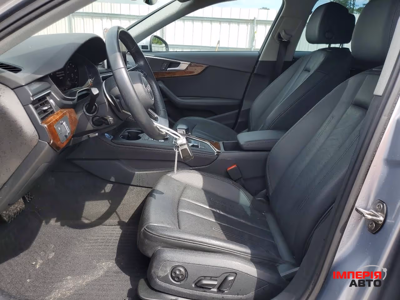 Audi A4 - фото 7